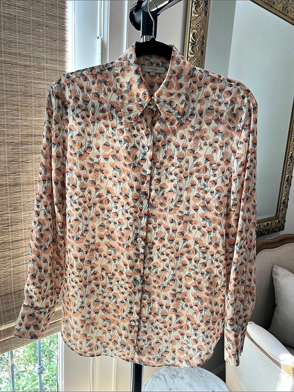 Vince. Painted Poppy Silk Button-Up Shirt. in Blue & Peach Small